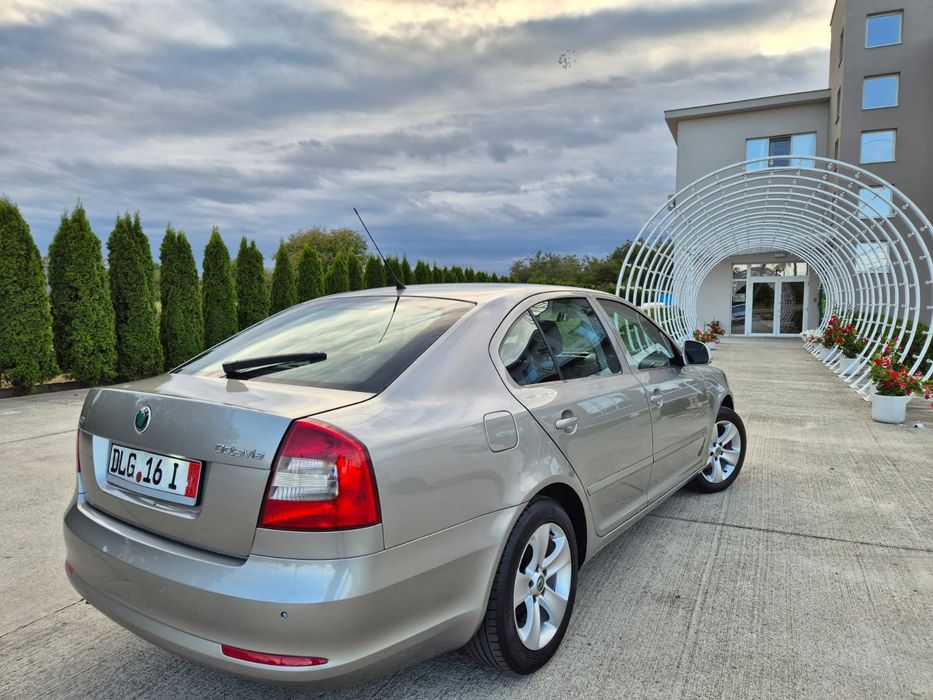 Vând  Skoda  Octavia 2 2010 1.9TDi