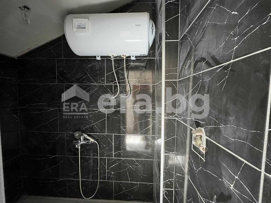 Дава се под наем Едностаен апартамент в Варна, Колхозен пазар - 30 кв.м за 33000 € - Снимка #3