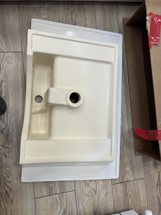 Продается раковина ОСКАР 750 новая .Производство Россия