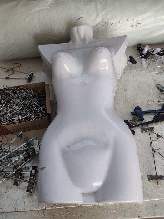 Манекен плоский б.у 700тг-шт