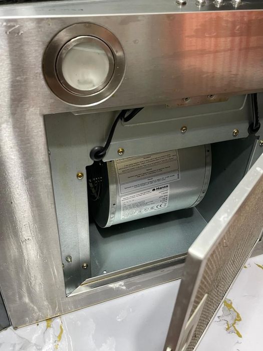 Вытяжка Hansa б. у