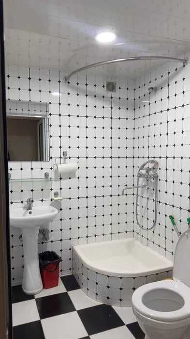 Сдается в аренду помещение Чиланзар-1квартал вдоль дороги Мукими.