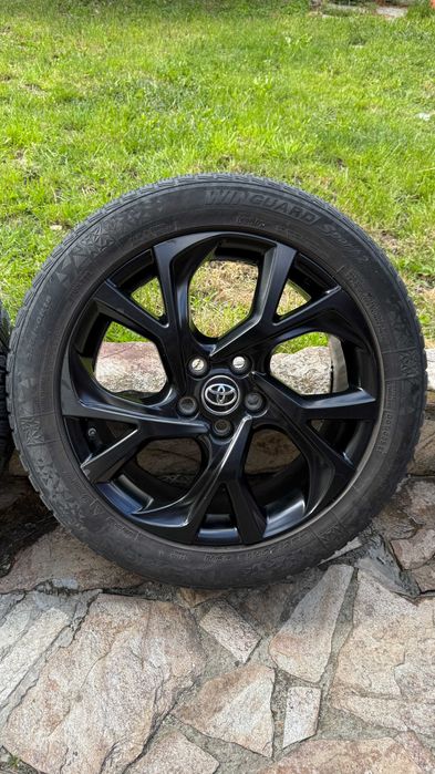 Оригинални 18" джанти Toyota CH-R (18x7J ET50 5x114.3) + зимни гуми NEXEN 225/50R18 99H