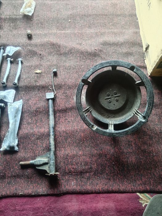 Продам запчасти на мерседес w202.