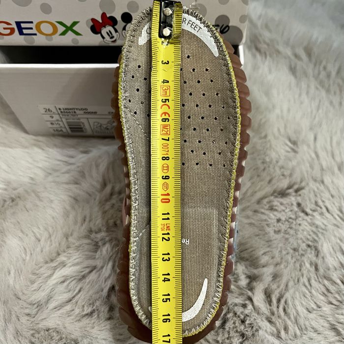 Geox B Lightyloo 26 номер светещи