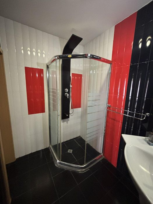 Дава се под наем Многостаен апартамент в Пловдив, Кършияка - 153 кв.м за 1150 € - Снимка #7