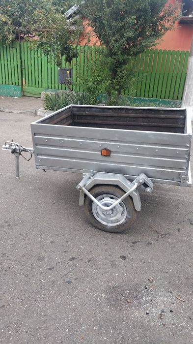 Vind remorca max 500 kg asig verificare preț 2200 neg