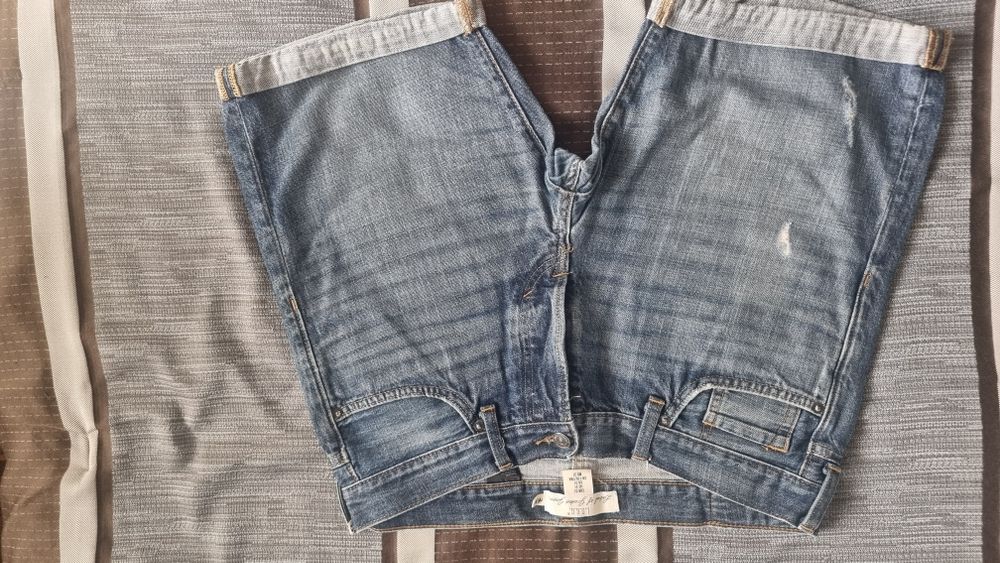 Къси мъжки панталони