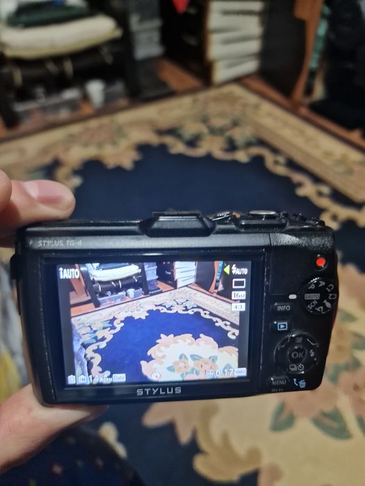 Aparat foto video Olympus Tough TG-4