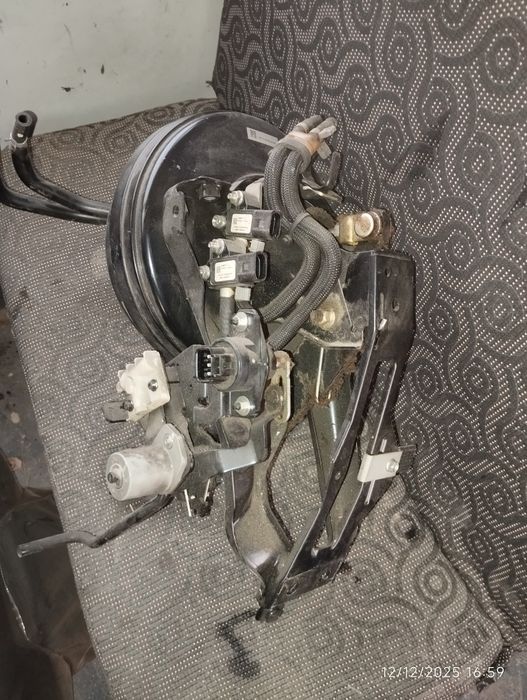 Isuzu SAZ 37 zapchastlari.