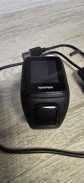 TomTom Runner Cardio – Ca Nou, Purtat Doar de Probă + Încărcător