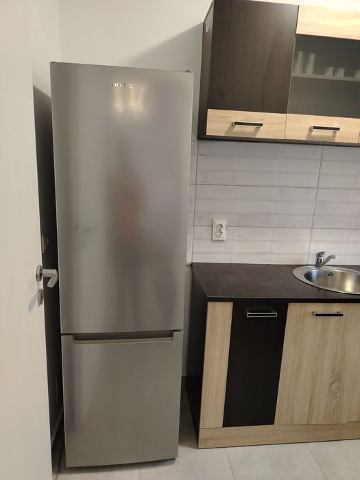 Garsoniera de închiriat