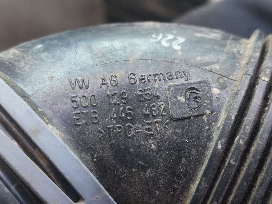 Furtun admisie aer 5Q0129654 1.6 tdi CLHA Audi A3 8V [2012 - 2016]