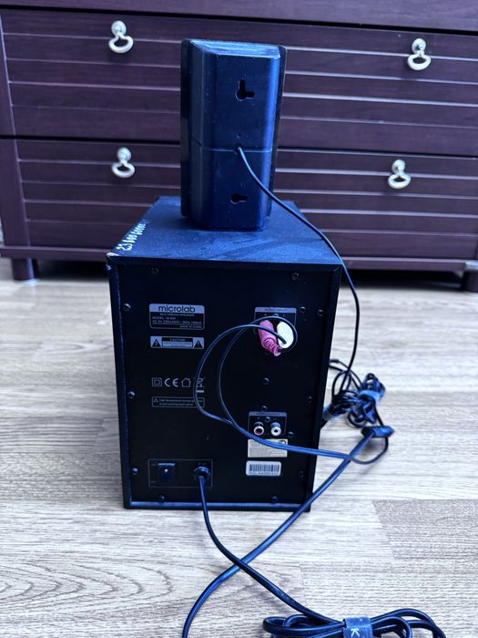 Продаю колонку microlab оригинал