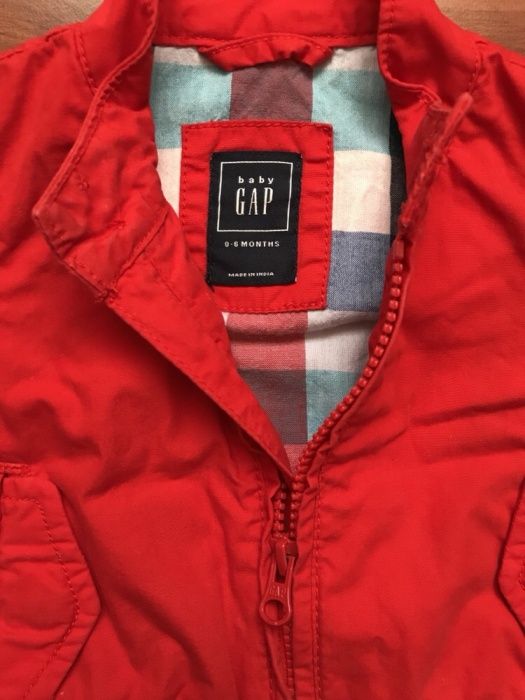 Маркови дрехи 6-12м. Изключително запазени.