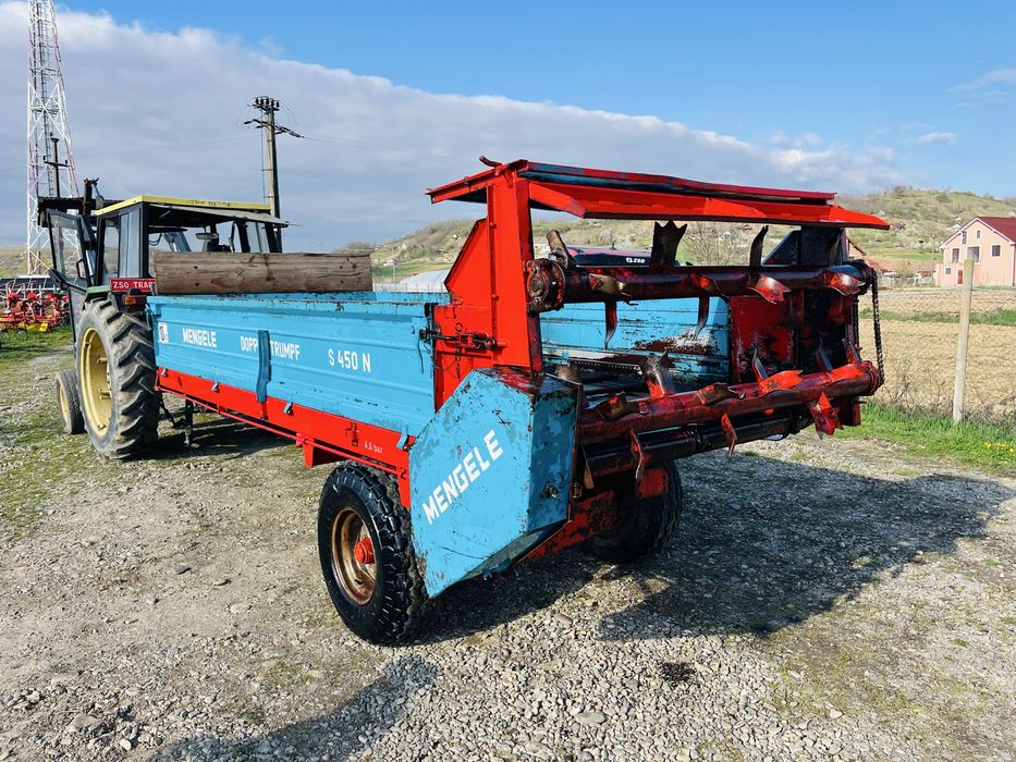 Mig gunoi, remorca de imprastiat balegar Mengele 4.5 T, 3 lanturi