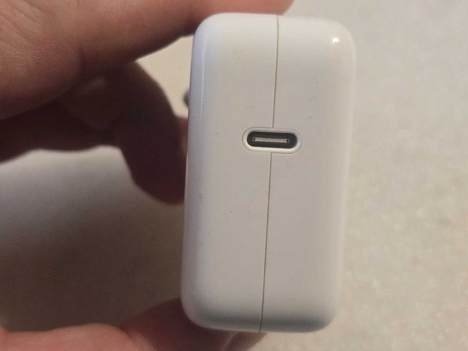 Incarcator retea original APPLE A1882 20V 1.5A 30W , USB-C, 30W, alb