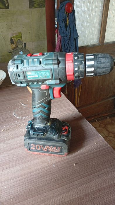 Продам шуруповёрт