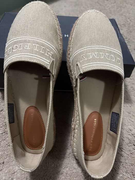Tommy Hilfiger еспадрили