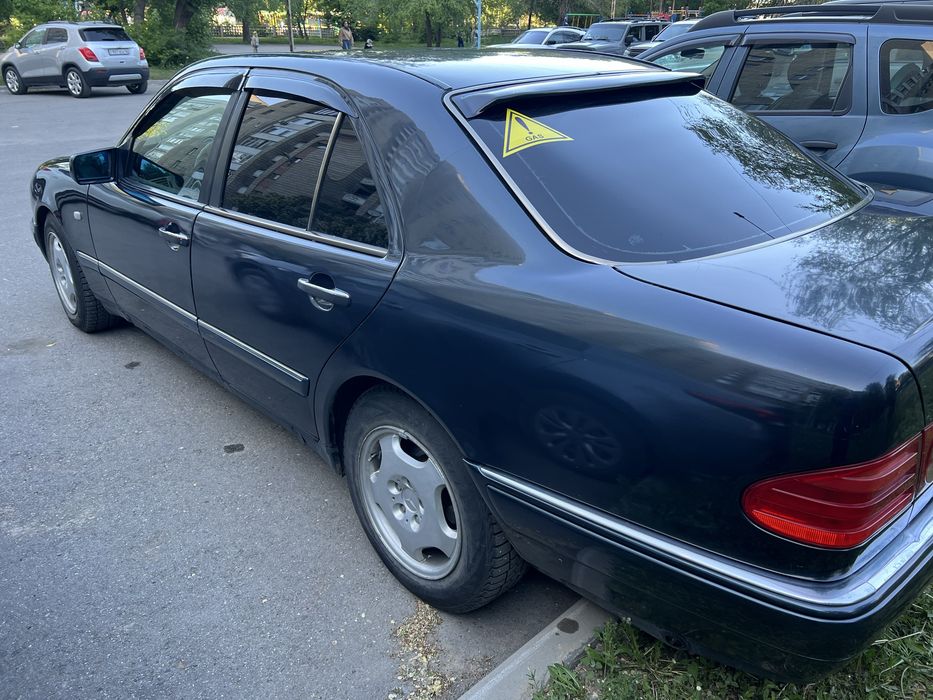 Продам mercedes-benz w210