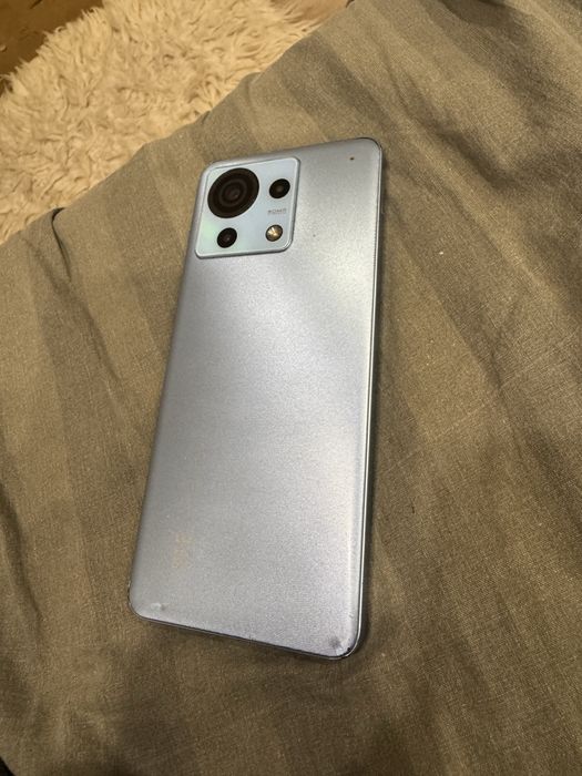 Продам Zte blade V50 vita