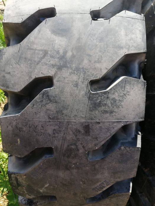 17.5R25 карьерные 4 шт
