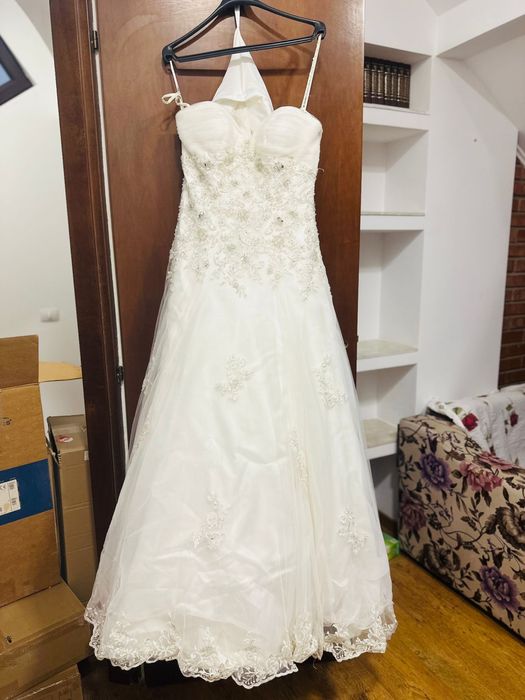 Rochie mireasa marimea M cu trena si voal