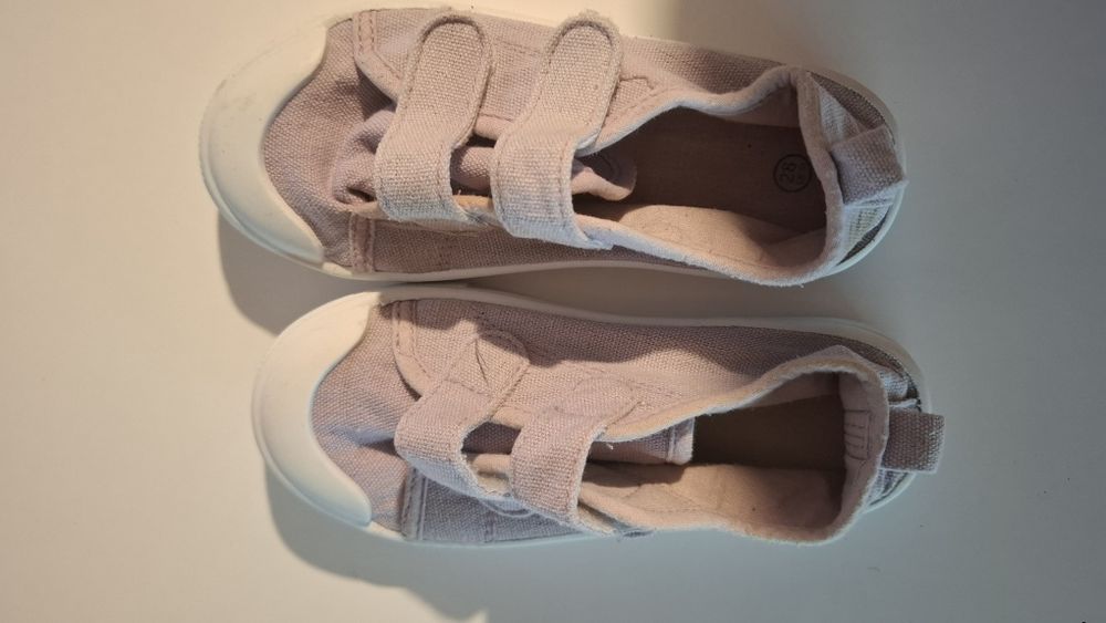 Запазени детски обувки