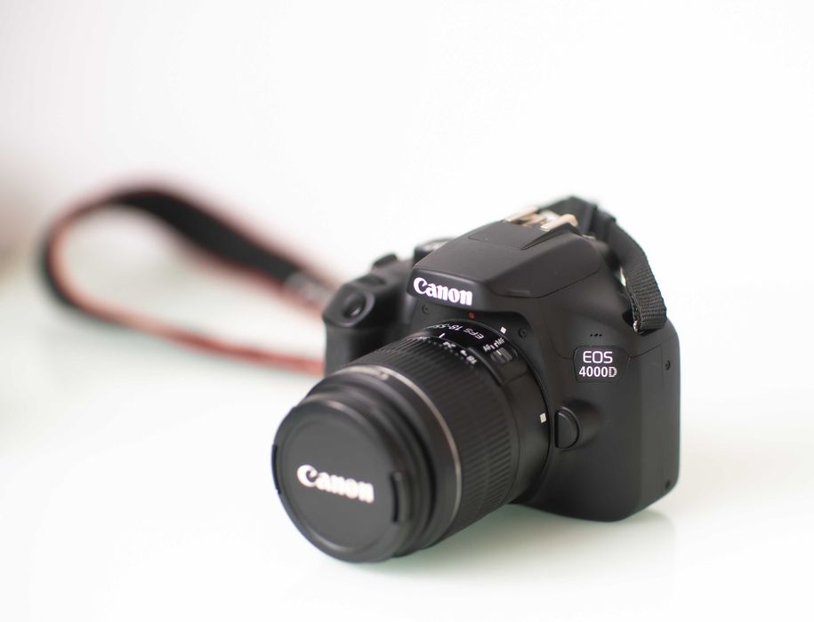 Vand/Schimb CANON 4000D WiFi + obiectiv - NOU - doar 800 de cadre!