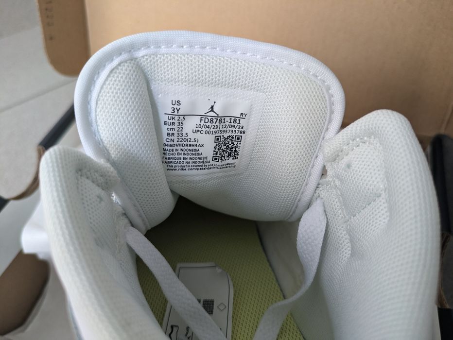 Nike Jordan 1 MID UNISEX