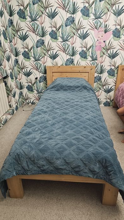 Продам кровать с матрасом