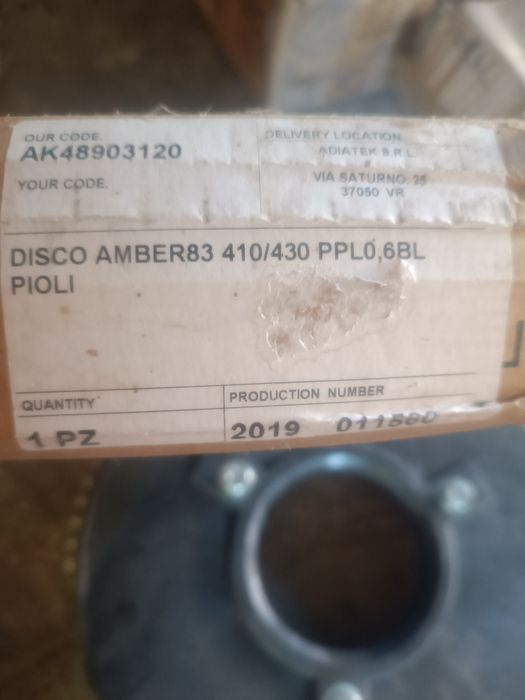 Продам щетку для поломоечной машины