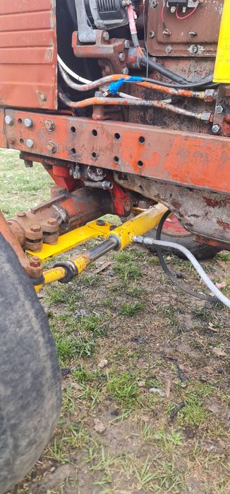 Vand/Schimb Tractor U 650 Forestier