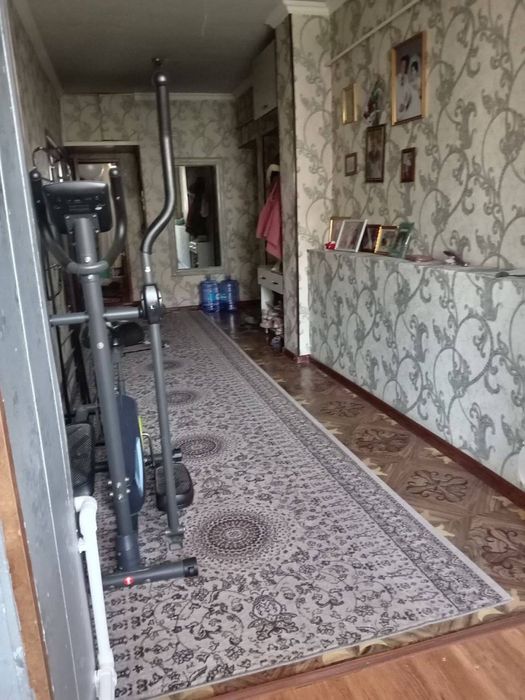 Продам 3х кв, в гор Янгиюль, своя