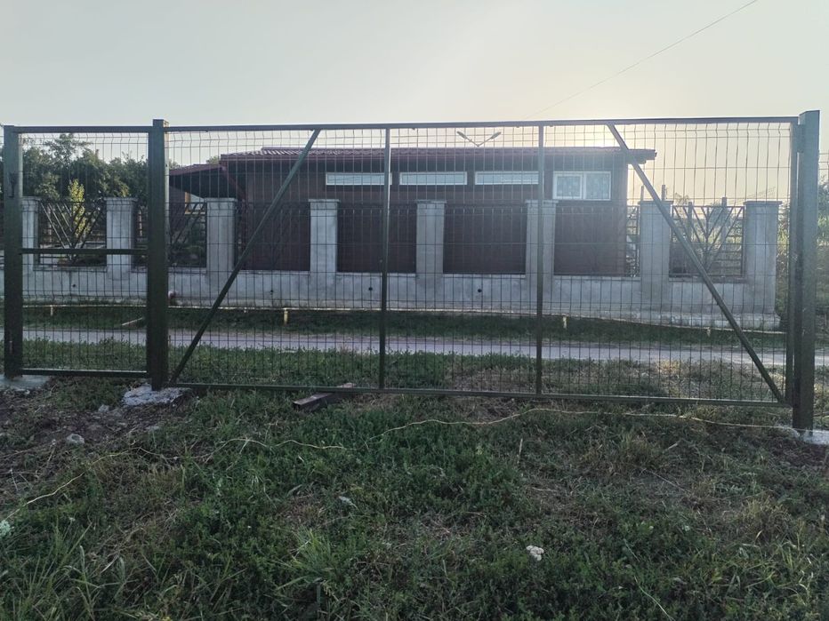 Gard și porți pentru împrejmuirea proprietății