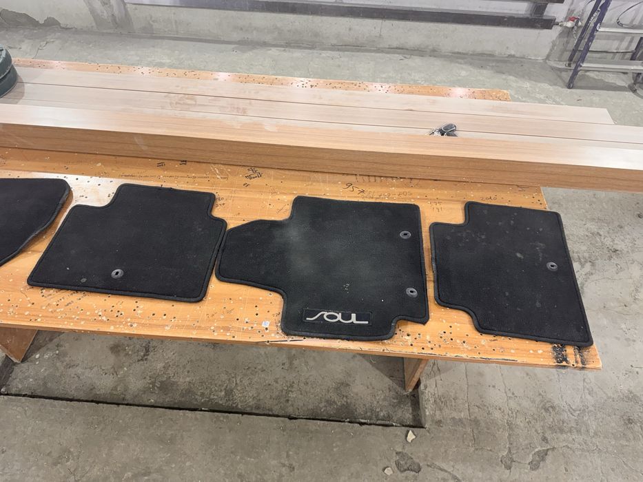 Оригинальный коврик Kia Soul