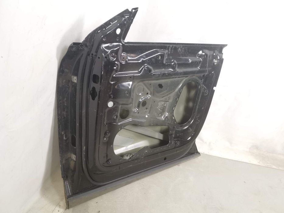 Предна дясна врата Ауди Q8 / Audi Q8 1 Оригинална Повредена