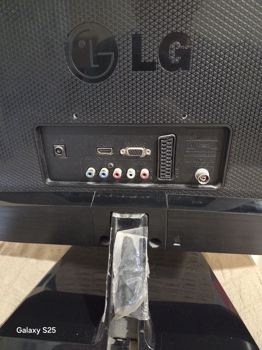 лед телевизор LG 22 инча