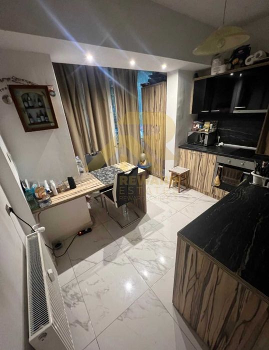 Продава се Тристаен апартамент в София, Бъкстон - 90 кв.м за 2223 €/кв.м - Снимка #1