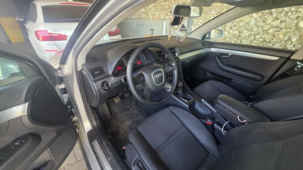 Vând Audi A4 b7 motor 1.9tdi