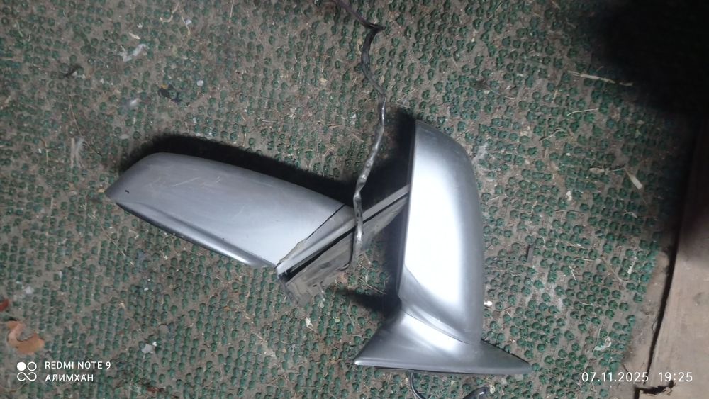 Зеркало Камри 30