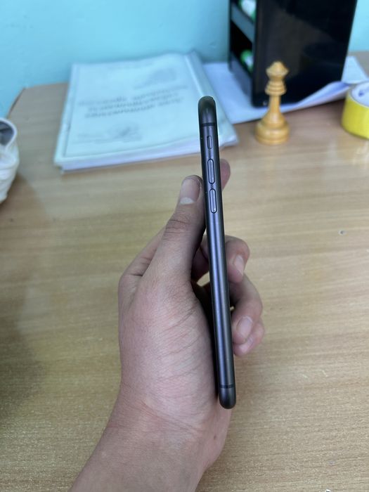 iPhone 11 64g Срочно!