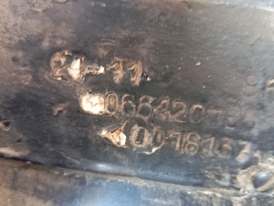 Автомобиль газ 2411