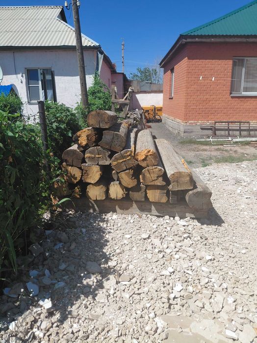 Бревна, шпалы продам