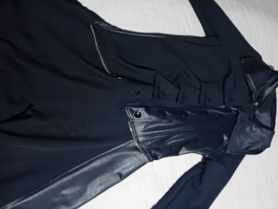 Продава се яке , тип сако