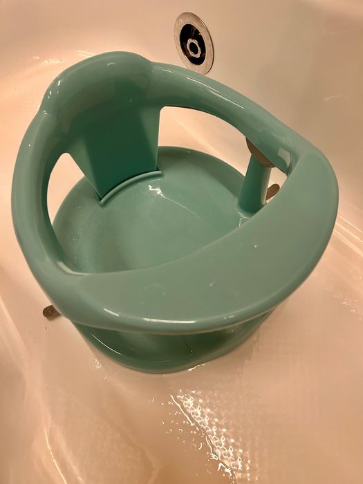 Scaunel de baie bebelusi 6 luni+