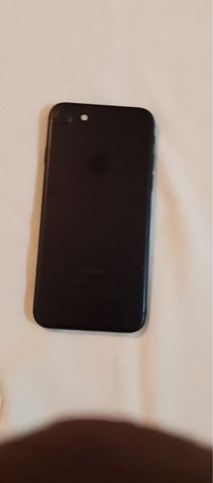 Продаеться айфон 7