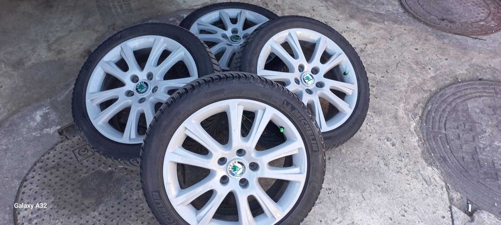 vand Jante cu sau fara roti 17"Ele sunt montate pe roti 225/45/17 94v