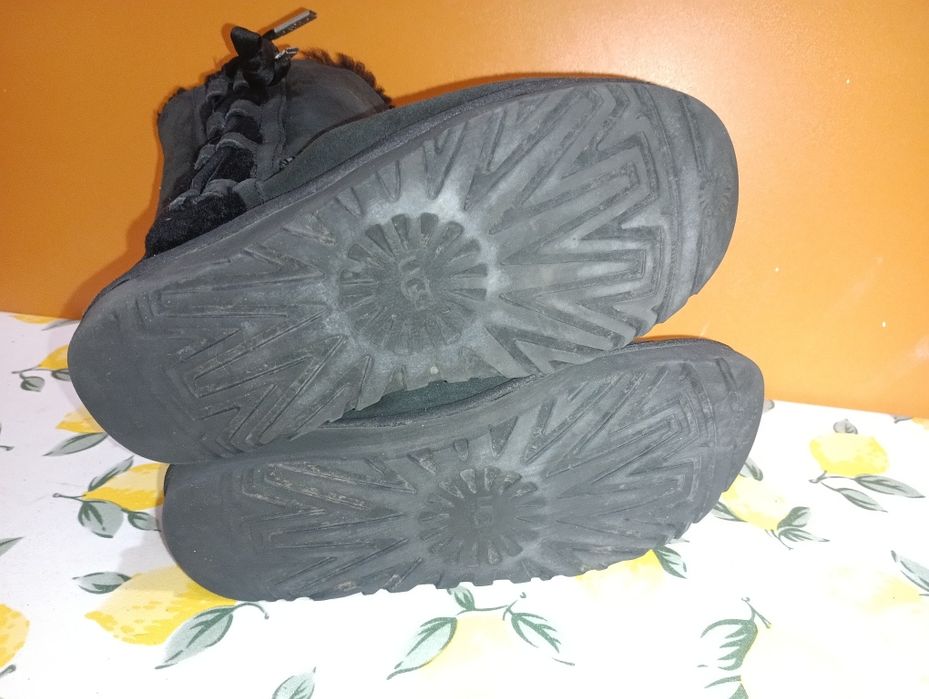 UGG кожени боти N 36 - 18 €