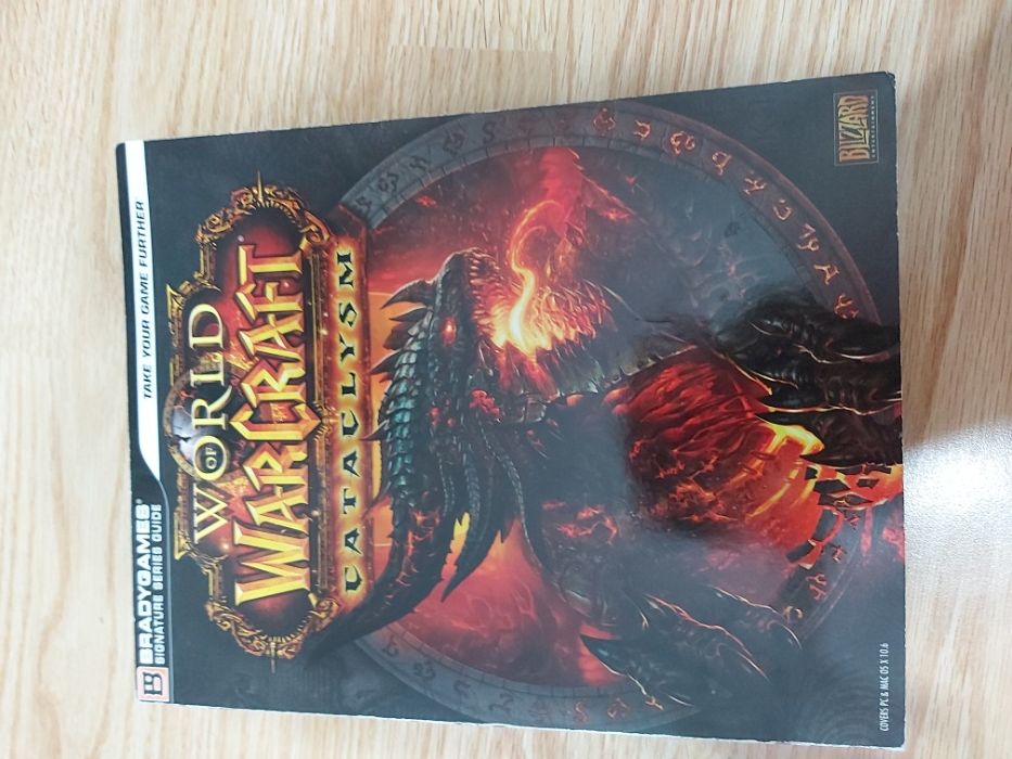 Carte - World of Warcraft Cataclysm Guide - Pentru colectionari